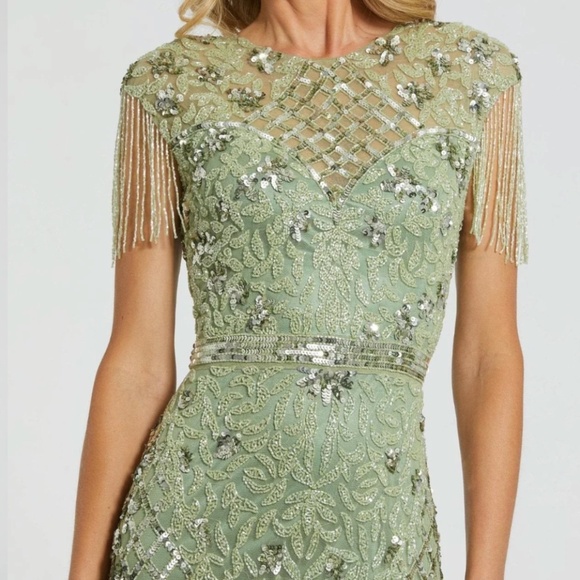 MAC DUGGAL 4908 high neck sleeveless beaded fringe fitted sage GOWN sz 4 - Picture 4 of 5
